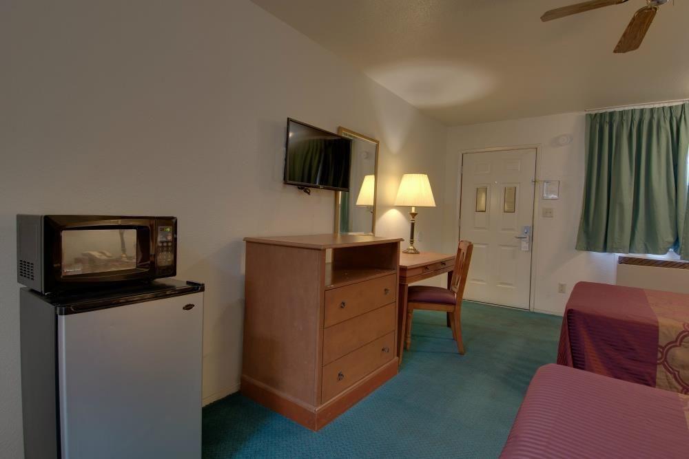 Vagabond Inn Buttonwillow I-5 Exit 253 Бейкърсфийлд Екстериор снимка