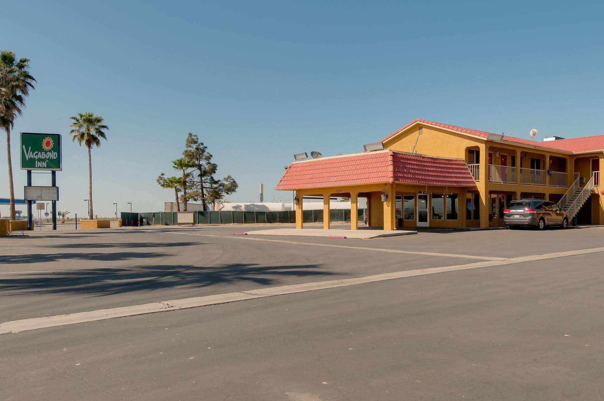 Vagabond Inn Buttonwillow I-5 Exit 253 Бейкърсфийлд Екстериор снимка
